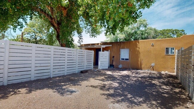 Building Photo - 1207 Barelas St SW