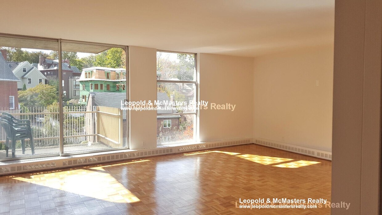 Foto principal - 520 Washington St