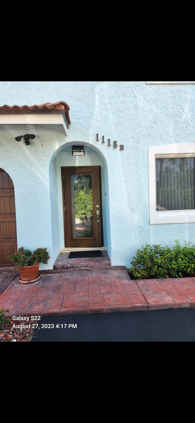 Building Photo - 1118b Highland Beach Dr