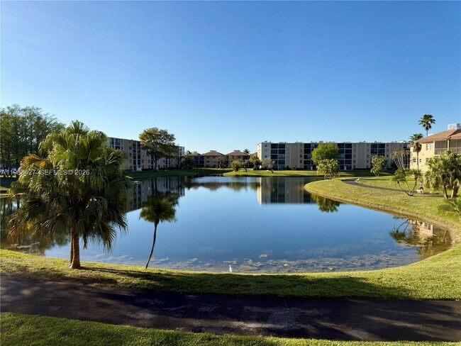 Foto del edificio - 7900 NW 50th St