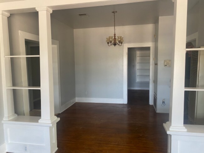 Foto del edificio - 1712 Farm to Market Rd 963