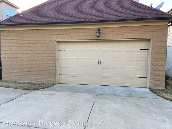 Building Photo - 3 br, 2.5 bath House - 211 Siena Lane
