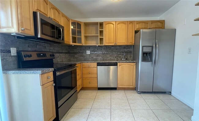 Foto del edificio - 310 SW 79th Way