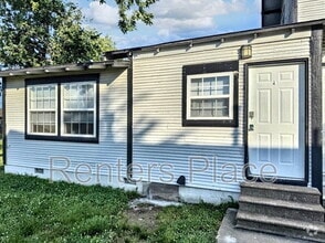 Building Photo - 513 E 8th St