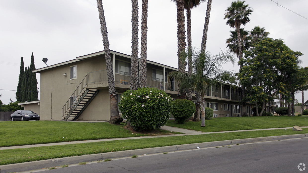 Primary Photo - Cascade Palms Apartments