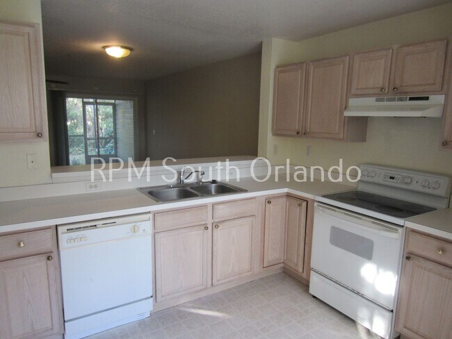 Foto del edificio - 2 bedroom 2 bathroom first floor condo