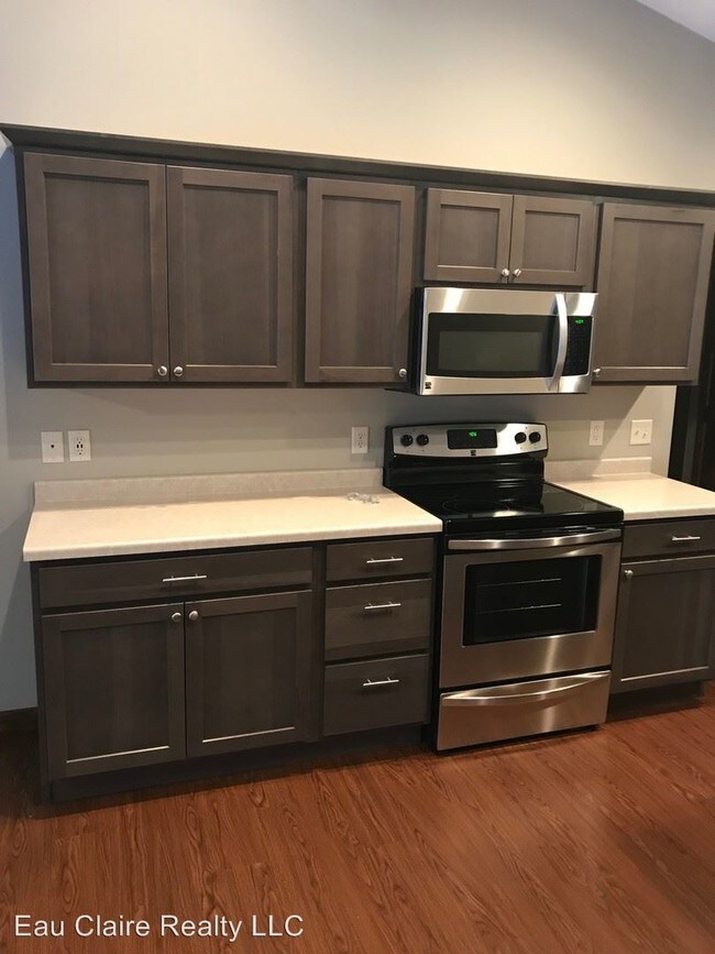 Foto del edificio - 2442 Parkview Ln