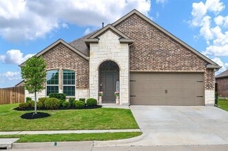 Building Photo - 303 Headwater Dr