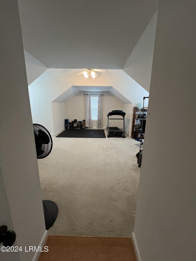 Foto del edificio - 25 National Blvd