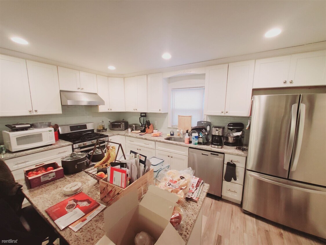 Primary Photo - 3 br, 2 bath Condo - 29 Dean St Unit 1