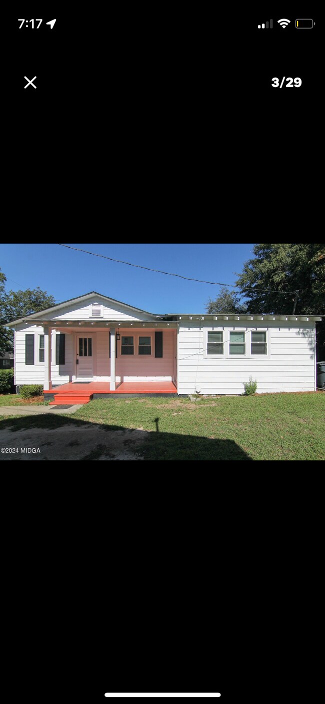 Building Photo - 127 Jessup St