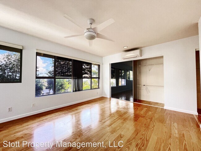 Building Photo - 1340 Moanalualani Pl