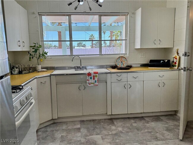 Foto del edificio - 1610 Exley Ave