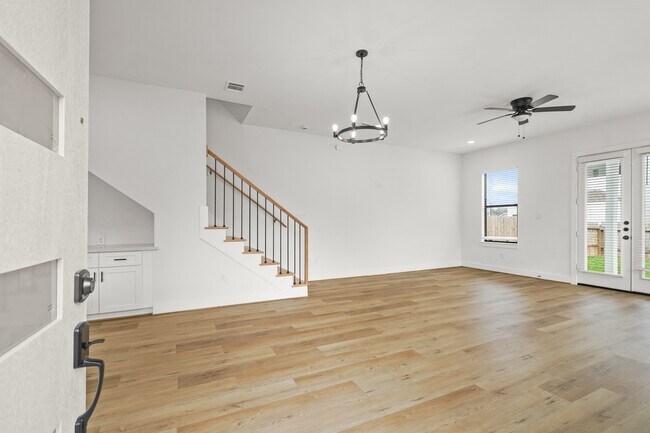 Foto del edificio - 3419 Tuam St