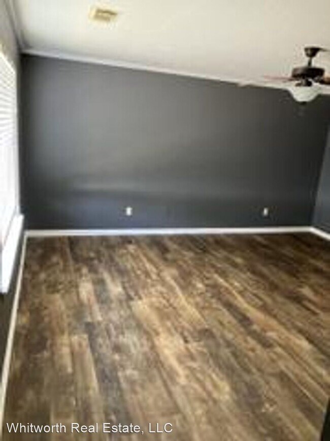 3 br, 2.5 bath House 11431 Oak Arbor Way House Rental in Buhl, AL