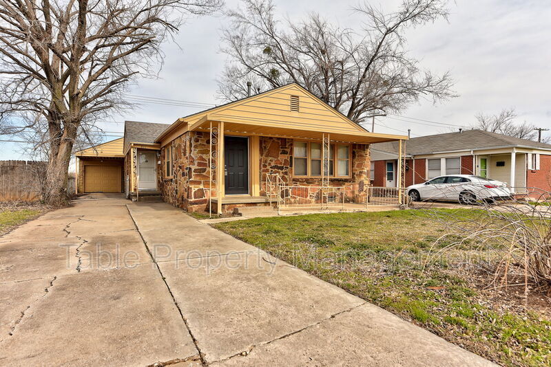 Foto principal - 513 E Indian Dr
