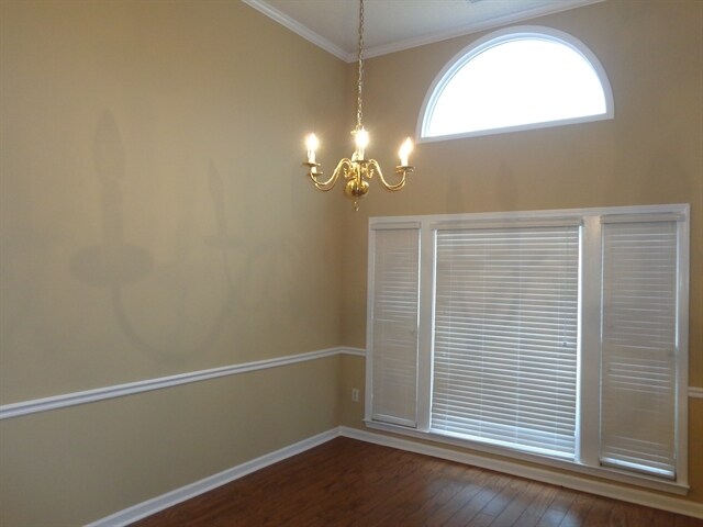 Foto del edificio - 9270 Chimneyrock Blvd