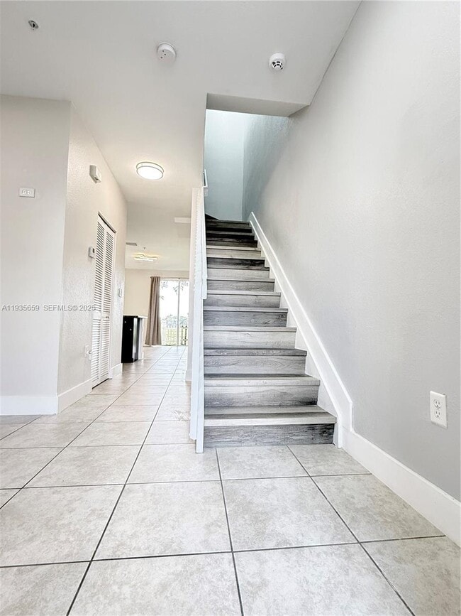 Foto del edificio - 134 SE 28th Ter