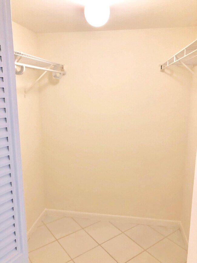 Foto del edificio - 2900 Fiore Way