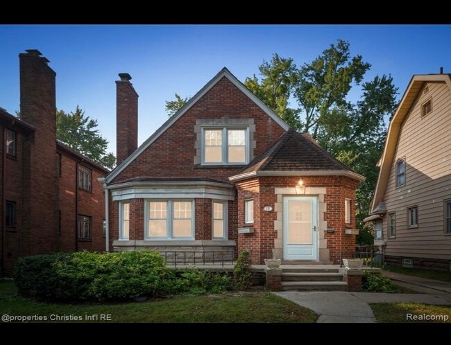 Building Photo - 18 Woodward Heights Blvd