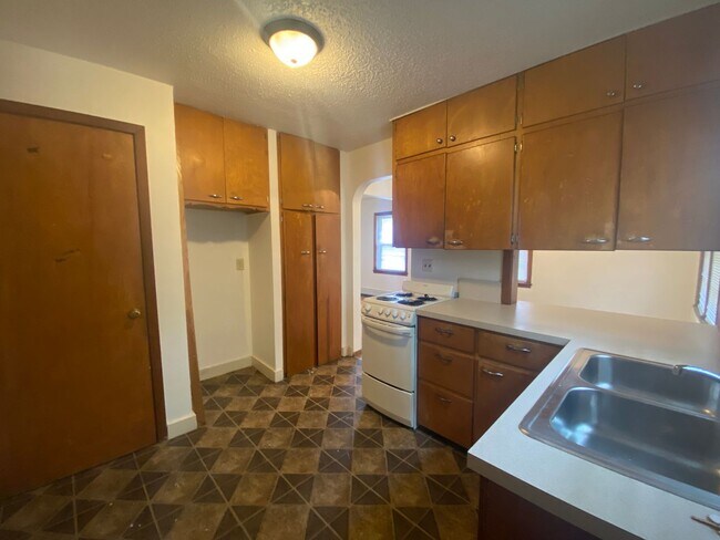 Foto del edificio - Spacious 3 bedroom, 1 bath duplex located in South Moorhead.