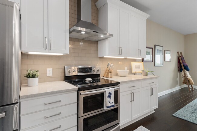 Foto del edificio - 5317 Highpointe Lakes Dr