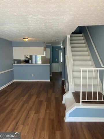 Foto del edificio - 6640 Witherington Ct NW