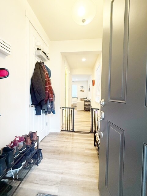 Foto del edificio - 12855 Springboard Ave NW