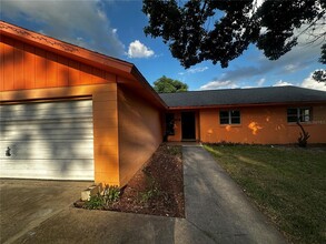 Building Photo - 708 Bahia Cir
