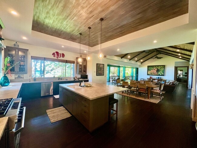 Foto del edificio - Rare 6-month luxury ocean-view rental with ocean views, private pool, spa, sauna, and true indoor...