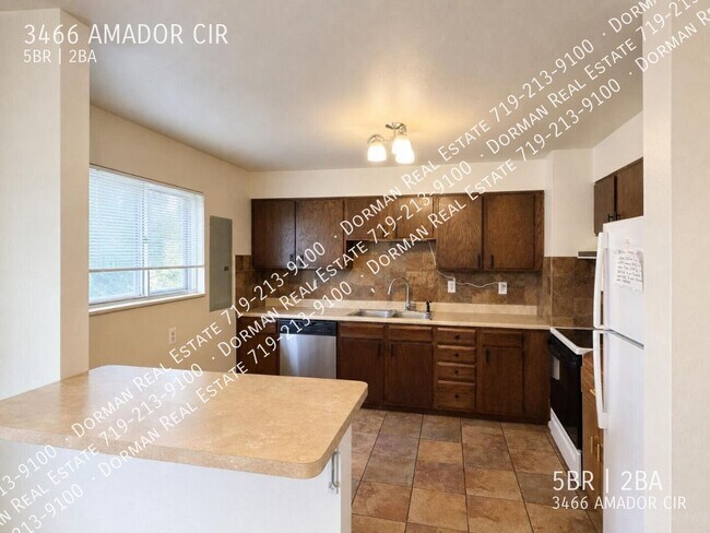Foto del edificio - 3466 Amador Cir
