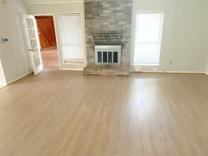 Building Photo - 22303 N Fork Dr