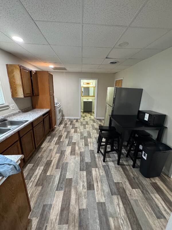 Foto del edificio - 622 E Maple St