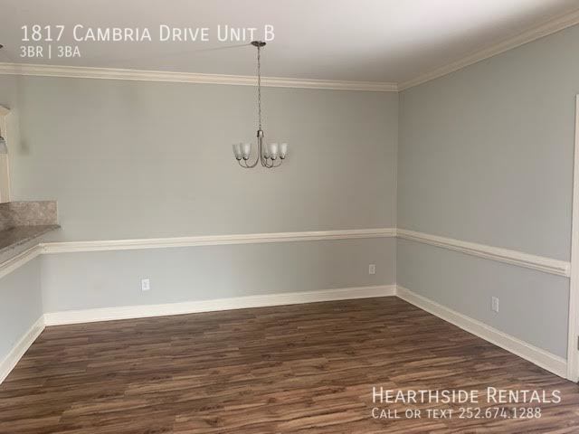 Foto del edificio - 1817 Cambria Dr