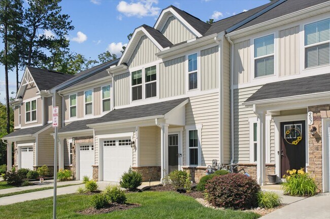 Building Photo - 205 Capeside Ct
