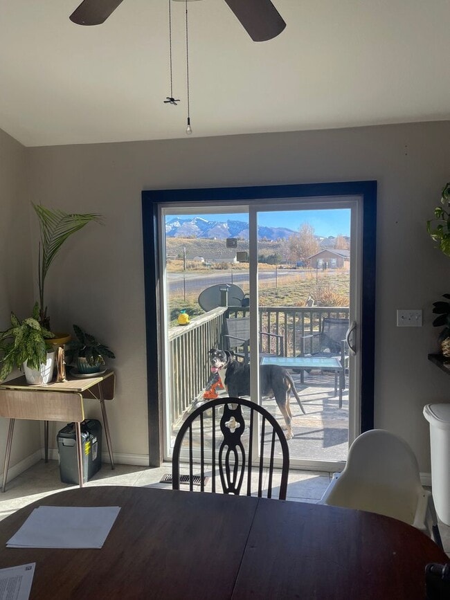 Building Photo - Nice 4 bed, 2 bath Spring Creek Home