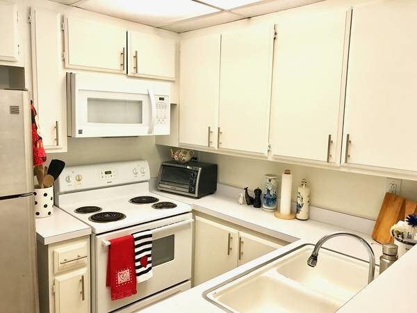 Foto del edificio - 7890 E Spring St