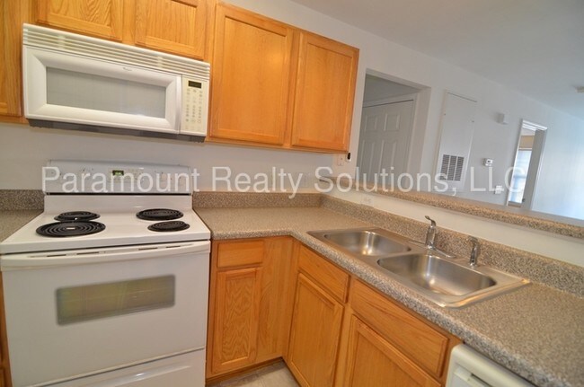 Foto del edificio - 1801 Trailwood Heights Ln