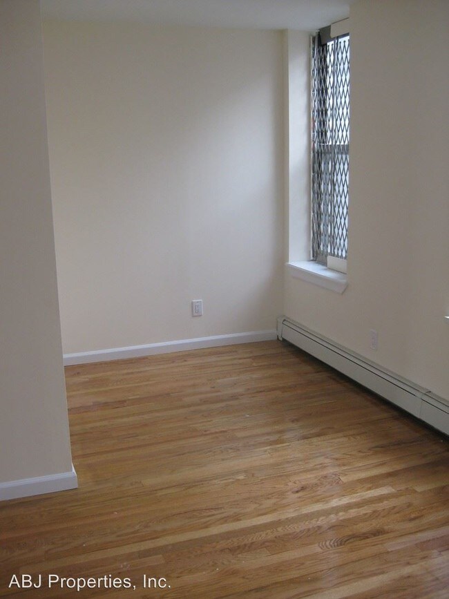 Foto del edificio - 347 Pleasant Ave
