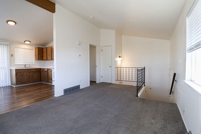 Building Photo - Loveland 2BR with Laundry and Balcony