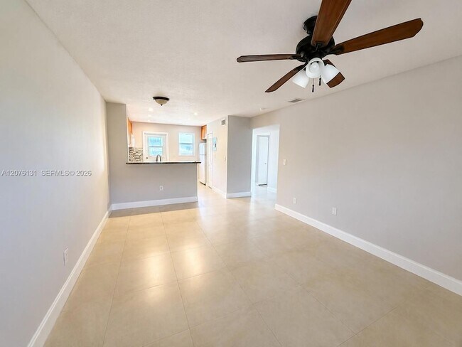Foto del edificio - 13215 NE 6th Ave