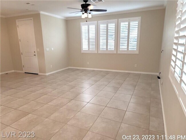 Building Photo - EXCITING 3-BED, 2.5-BATH HOME IN INSPIRADA