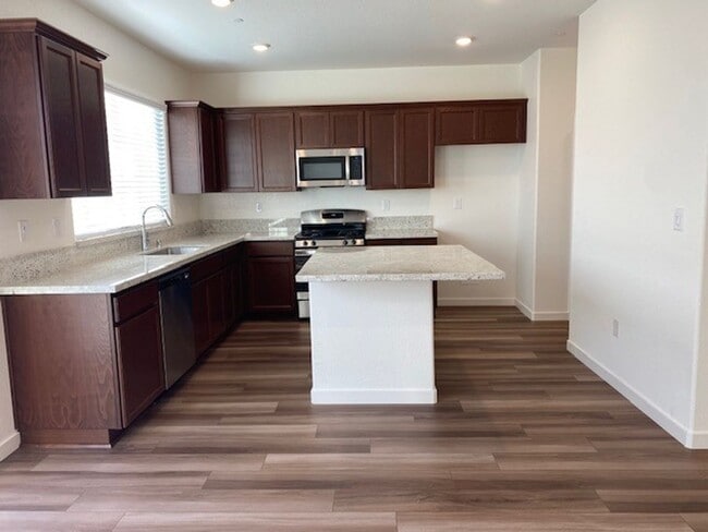 Building Photo - 2241 Milky Way Cir