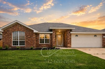Building Photo - 3902 Split Oak Dr