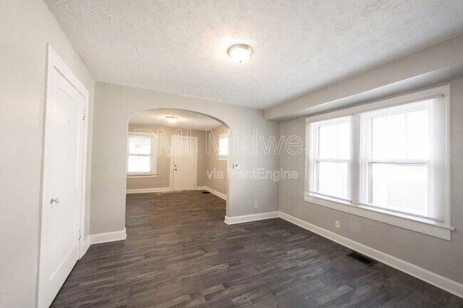 Foto del edificio - 915 N Drexel Ave