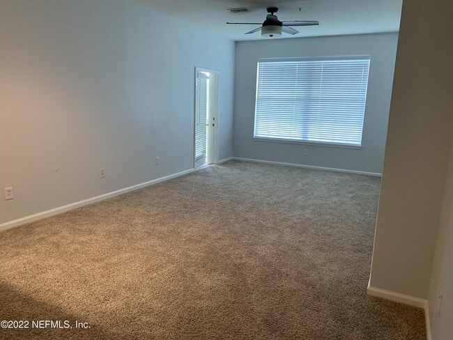 Foto del edificio - 7801 Point Meadows Dr