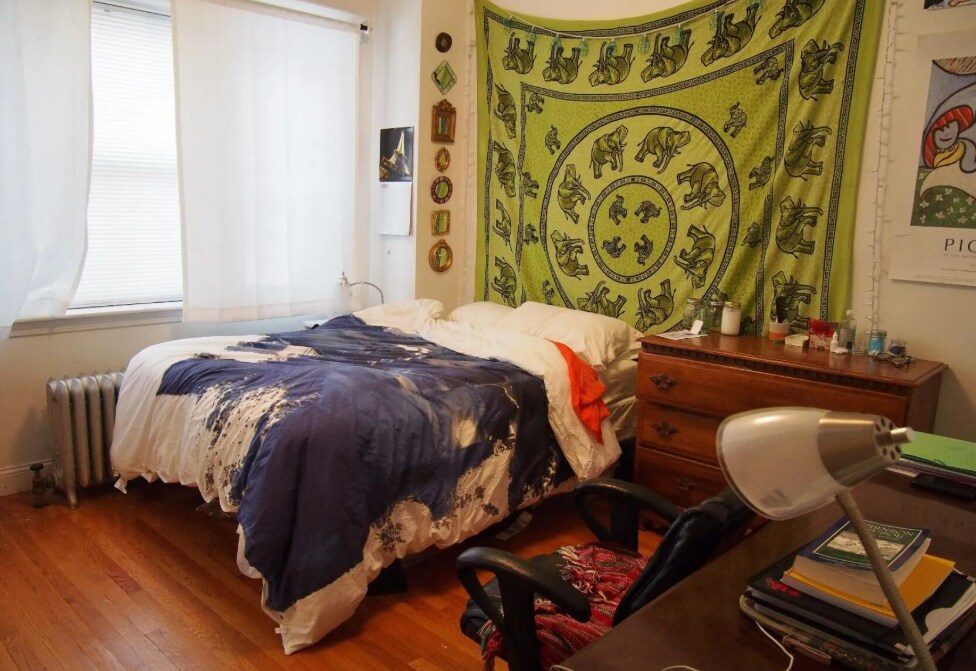 Primary Photo - 27 Egremont Rd