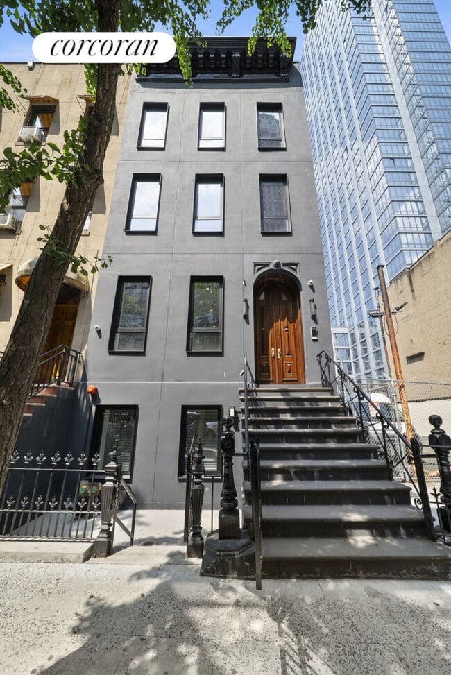 Building Photo - 317 W 51st St