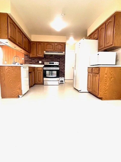 Building Photo - 14158 Levan Rd