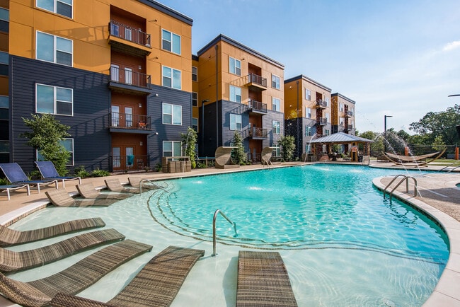Building Photo - Brooks at Stillwater